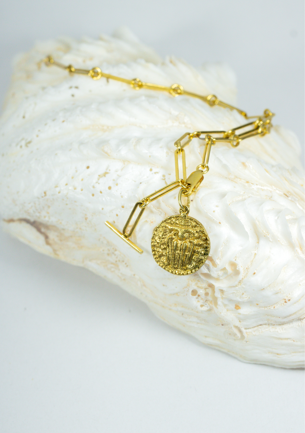 GOLDEN COIN PENDANT