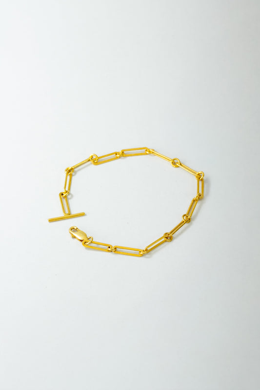 GOLD CHAIN BRACELET